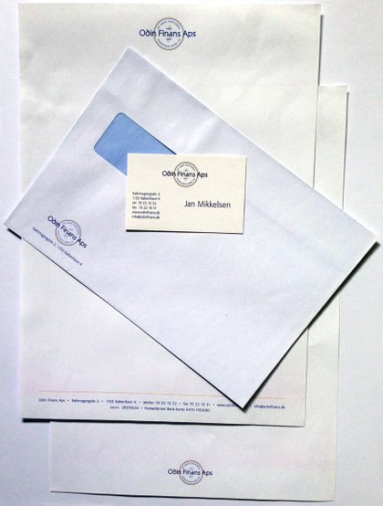 Visuel identitet på breve, konvolut og visitkort